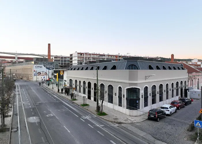 Five Stars Alcantara Lofts