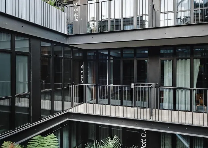 Five Stars Alcantara Lofts