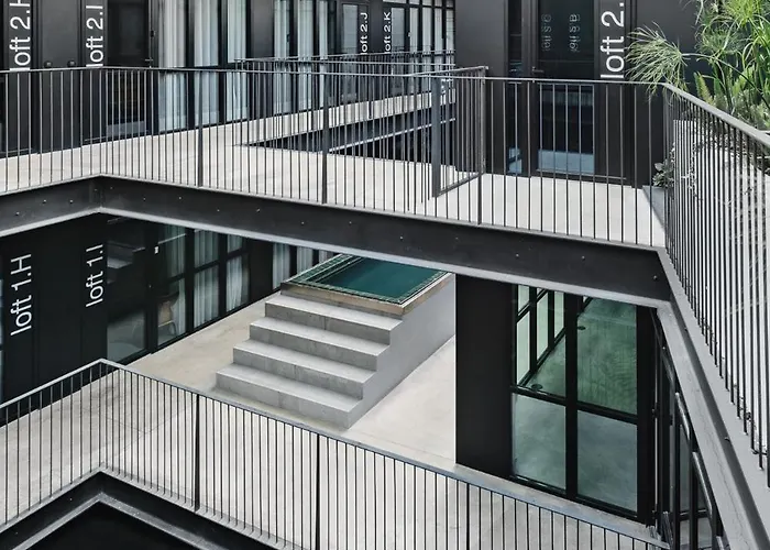 Five Stars Alcantara Lofts * Lisboa