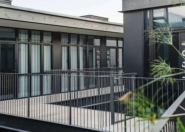 Five Stars Alcantara Lofts 公寓 *