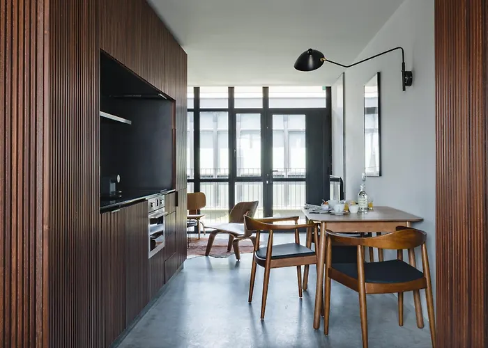 Five Stars Alcantara Lofts 公寓