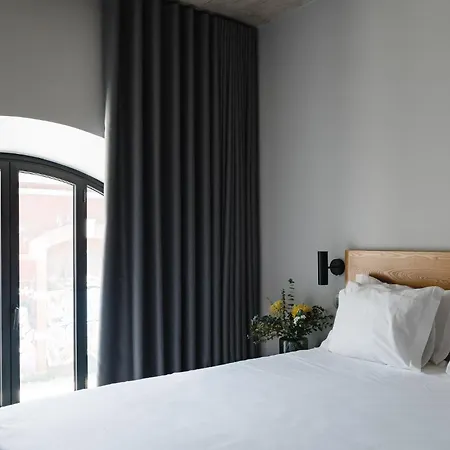Five Stars Alcantara Lofts Apartment *