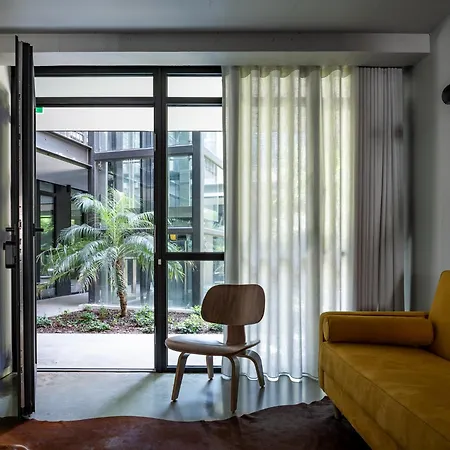 Five Stars Alcantara Lofts * 리스본